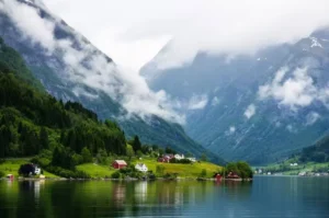 10 Alasan Utama Mengapa Anda Harus Mengunjungi Norwegia