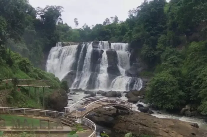 Curug Upas, Menikmati Panorama Alam dengan Beragam Spot Camping Seru di Bandung